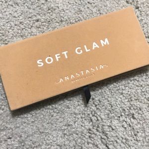 Soft Glam by ABH